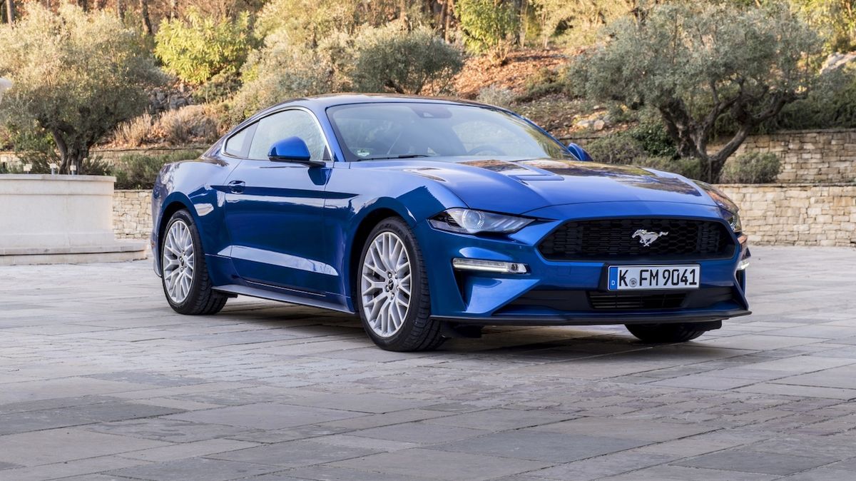 Evropský Ford stáhnul čtyřválcový Mustang, zákazníci chtějí V8